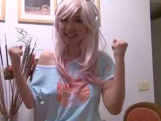 Smashing sonico gets naked at home