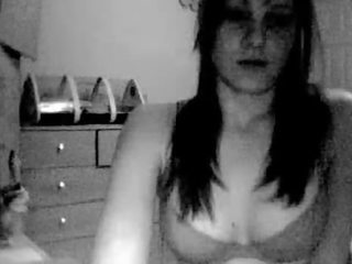 유방을 드러낸 camgirl 에 살고있다 흐름 포르노를 채팅 vid