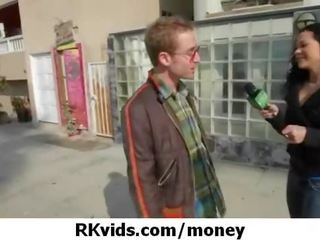 Groovy 青少年 越来越 性交 为 金钱 17