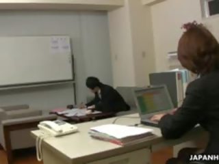Ini baru pejabat anak perempuan tsubaki adalah jadi freaky dan panas. dia