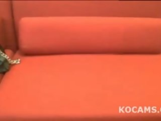 Азіатська підліток з татуювання тіло грати
