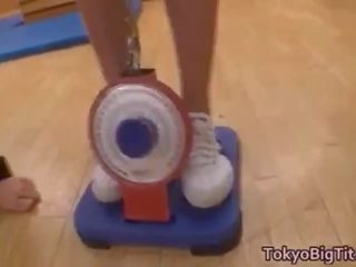 큰 젖꼭지 연습 과 만들기 아웃 와 단단한 올라