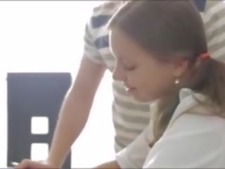 Сестра отримує a кінчання