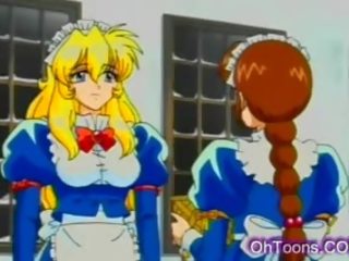 매력적인 작은 lassie 엿 로 늙은 사람