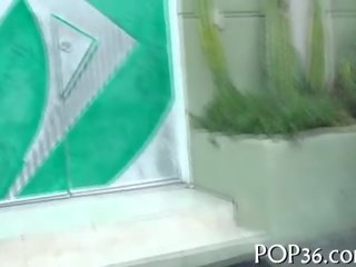 비탄 gest 못을 박았다 깊은