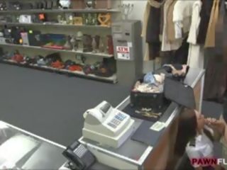 诱人 拉丁 空中小姐 selling 她的 stuff 和 性交 为 现金