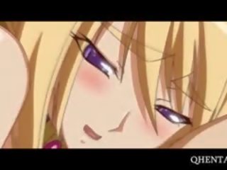 Hentai ginintuan ang buhok makakakuha ng puke smashed sa ang mesa