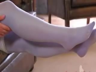 보라색 나일론 양말 과 믿을 수 없을만큼 groovy 바지