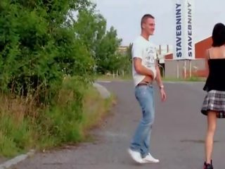 Veřejné ulice porno na a málo dívka a a velký školák část 1