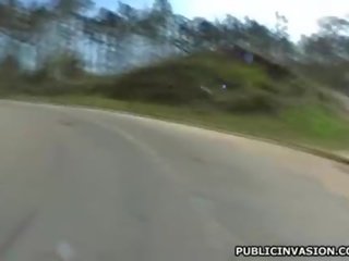 Дівчина отримувати її манда трахкав