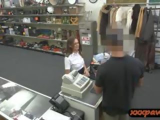Pramugari fucked dalam pawnshops tandas