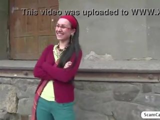 Vynikající lulu dostane bouchl podle the činidlo v the veřejné a dostane creampied