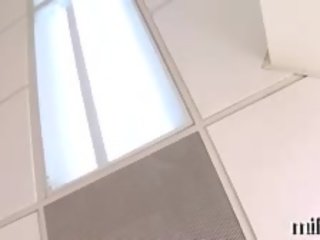 Hawt 重磅炸弹 是 表现 离 她的 美丽 体 assets