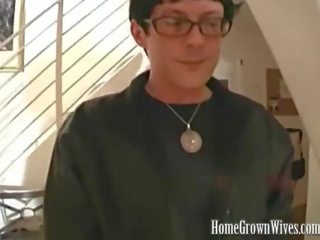 Charles 앞머리 바람직한 브루 넷의 사람 strumpet 브룩 대단히 단단한