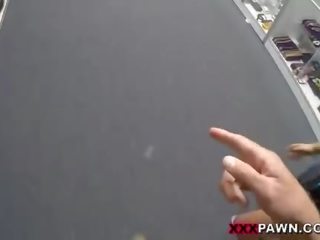 Cute waitress screwed at the pawnshop