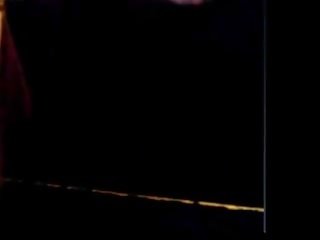 На средна възраст с голям зърна и космати путка на уеб камера