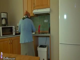 Oldnanny молодий і старий лесбіянка пара мастурбувати з sextoy