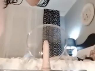 Apdullinātas vebkāmera jaunkundze braucieni viņai dildo