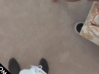Choco kendi puke pounded mula kanya likod