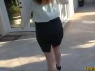 성욕을 자극하는 현실 재산 에이전트 잤어요 그녀의 클라이언트 에 생산 그만큼 판매