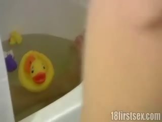 호색의 두 씨발 에 그만큼 목욕