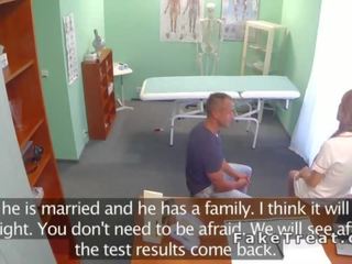 Cheated mladistvý dostane pomsta s zdravotní sestra