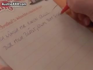 Nešvankus marriageable mama į ilgos kojinės čiulpimas part2