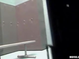 Divje najstnice kurba gre slabo