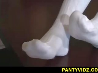 Sutlang pino brookes sa puti undies pagpapakita tinggil