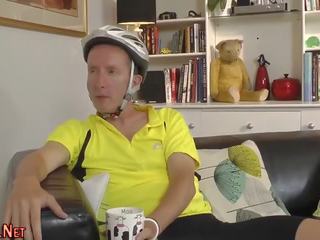 Панчіх британець на обличчі