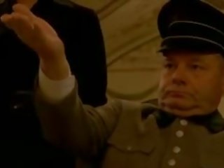Inglorious feny finále