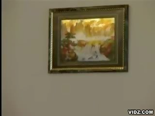 Nubile jelep swallows great spunk