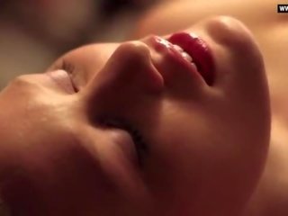 Ashley hinshaw - a seno nudo grande poppe, striptease & masturbazione adulti clip scene - circa ciliegia (2012)