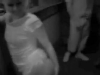 Däli bar teens