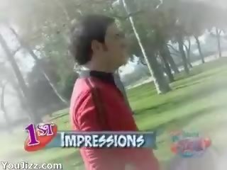 Bjonde amatore merr fucked në një i madh butë krevat