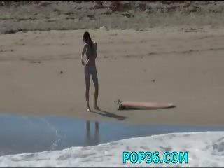 Pollastrella hottie incontra un dong