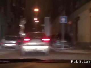 Ms bos terbentur pov dalam kereta kedai untuk wang