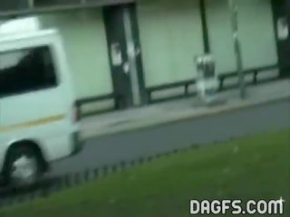 Голям бюст испански къса пола и мигане