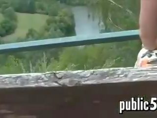 Inalt și alb mare tocuri exterior