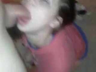 Tempting girl sucking me