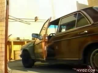 Umazano črno slattern avalone jebe zunaj