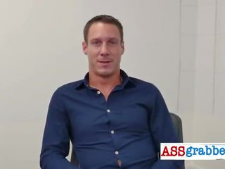 Неприятен човек обича продухване голям кур