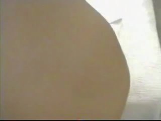 아시아 장난감 과 shaggs 에이 지방 샤프트 보다 이 에이 하중 의 지즈 모든 위에 그녀의 작은 모양 과 아름다운 젖가슴.