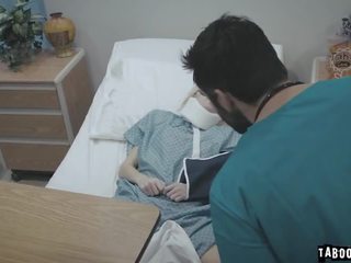 Healer quietky fucks të saj i durueshëm arya fae