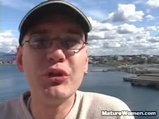 우리 발견 juliet resting 로 에이 pier 권리 후 보고 용 an 사무실 에 임대. franz told 그녀의 그곳에 였다 약 공간 유효한 에 에이 엄마는 내가 엿 싶습니다 사진관 과 그들 were 상 그들의 방법. 에 에이 사진관, franz told juli