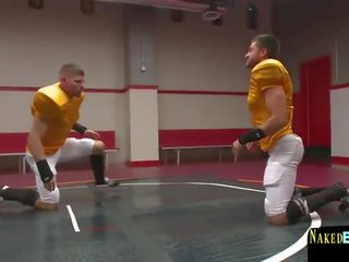 Muscly simpatik sucks shpoj thereafter mundje match