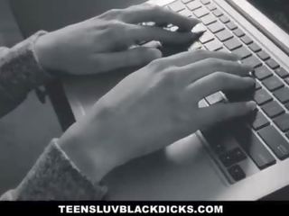 TLBC - Red Head Cam mademoiselle Alex Harper Fucks A Fan
