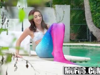 Mofos - pervs on patrol - jessica jones - my goňşy the randy mermaid