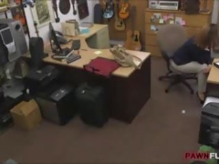 거대한 가슴 사업 젊은 여성 단단한 두드리고 와 걸레 pawnkeeper