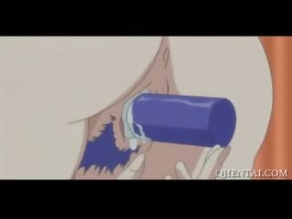 Hentai chuyện lạ lùng fucks mình với máy rung và được bắt